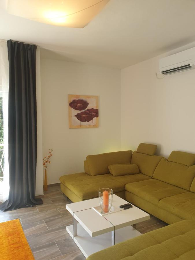 Bella Casa Apartment เซนญ์ ภายนอก รูปภาพ